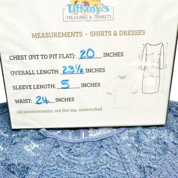 Rewind Blouse Womens L Lace Detailed Blue SS Keyhole Button Back Cotton Blend - Picture 4 of 9